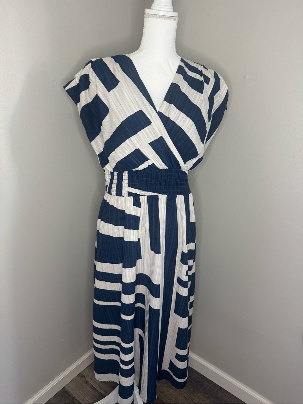 Ann Taylor Factory Navy & White Geometric Stripe Maxi Dress